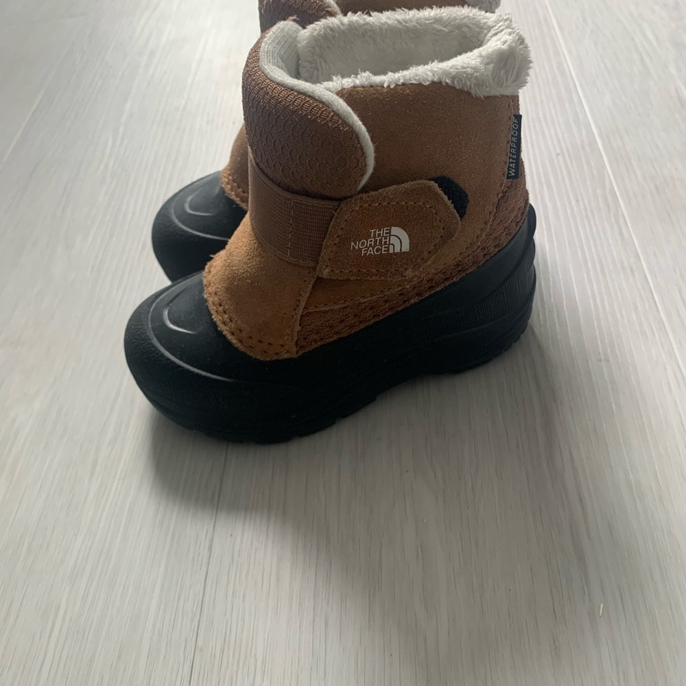 The North Face Brown and Black Winter Boots with Traction Sole